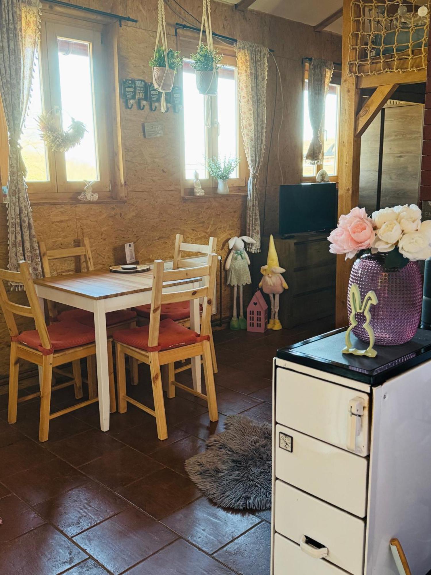 Apartman Na Ranci Pod Lovosem Velemin المظهر الخارجي الصورة