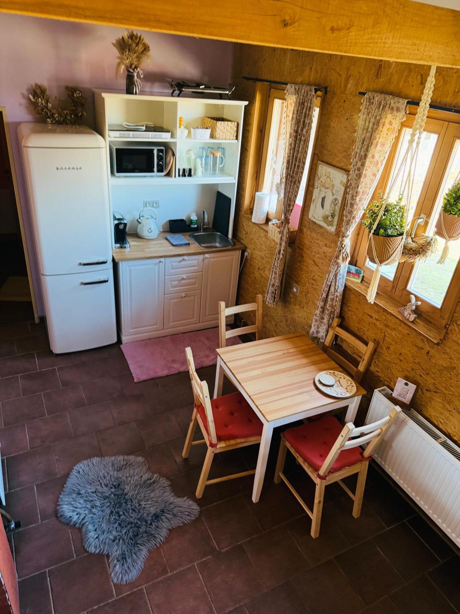 Apartman Na Ranci Pod Lovosem Velemin المظهر الخارجي الصورة